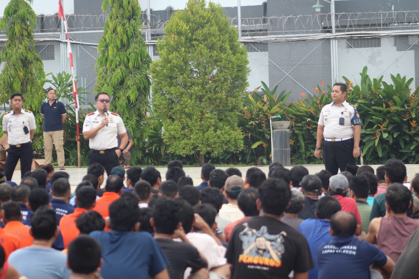 Kalapas Cilegon Sapa Warga Binaan, Tegaskan Pentingnya Disiplin dan Semangat Berubah