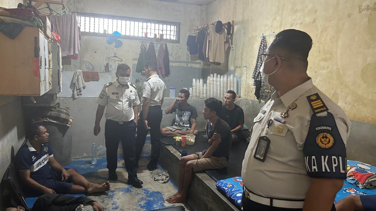 Cegah Gangguan Kamtib, Lapas Cilegon Lakukan Penyisiran Menyeluruh Blok Hunian